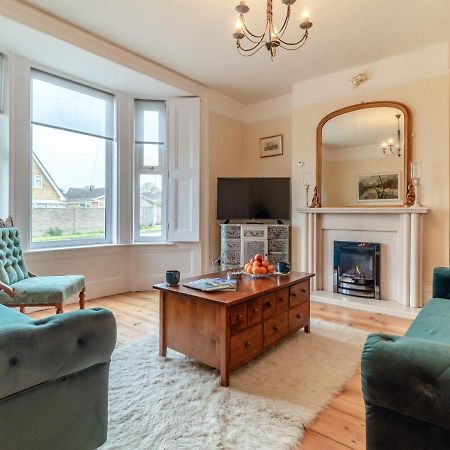 39 London Road Villa เฮลส์เวิร์ธ ภายนอก รูปภาพ